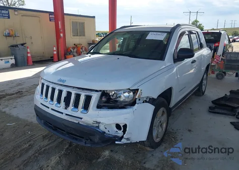2016 Jeep Compass Sport z USA, uszkodzony, nr VIN 1C4NJCBA3GD815094